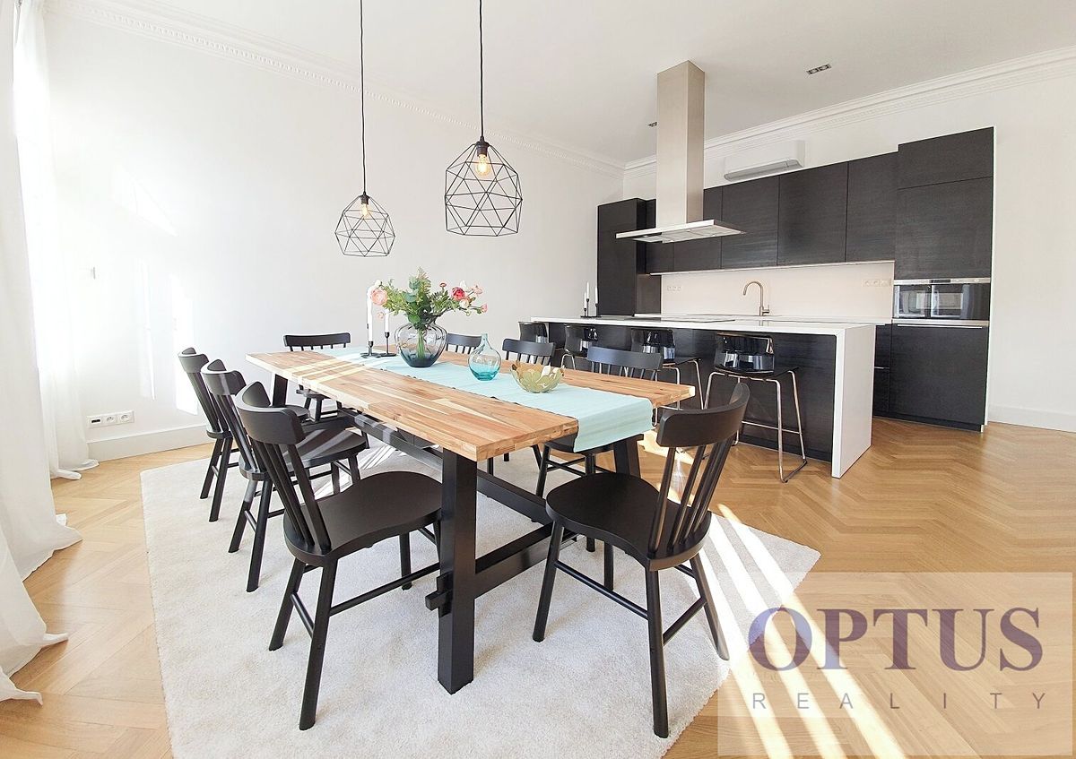 Pronájem bytu 5+kk 172 m²
