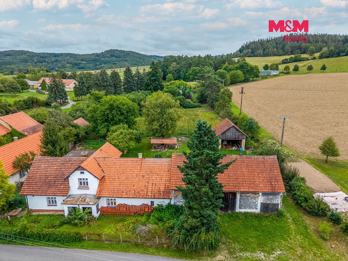 Prodej rodinného domu 182 m², pozemek 3085 m² – fotografie 2