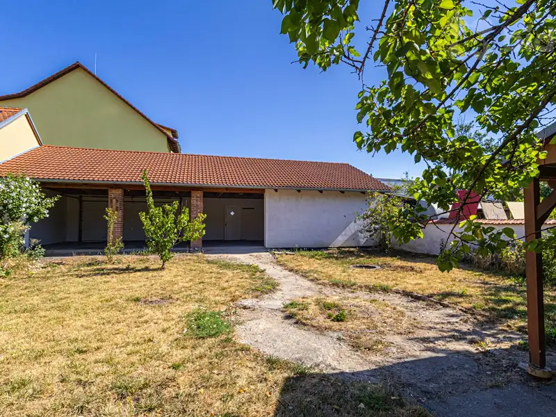 Prodej stavebního pozemku 320 m², Mikulov – náhled fotky 1