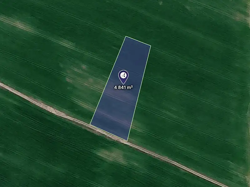 Prodej pole 14384 m², Semčice – náhled fotky 1