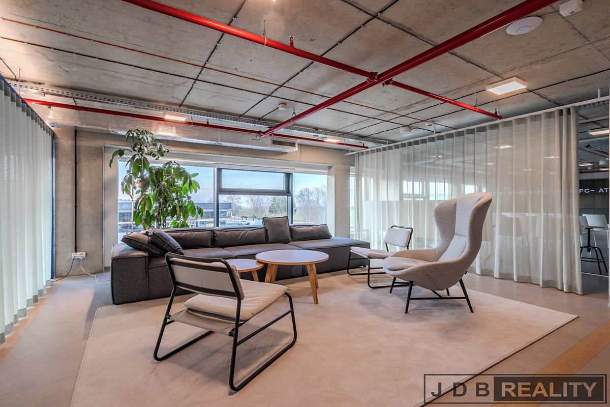 Pronájem kanceláře 60 m² – fotografie 3