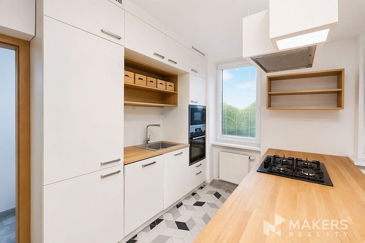 Pronájem bytu 3+kk 75 m² – fotografie 4