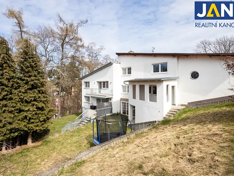 Prodej rodinného domu 285 m², pozemek 165 m², Krnov – náhled fotky 3