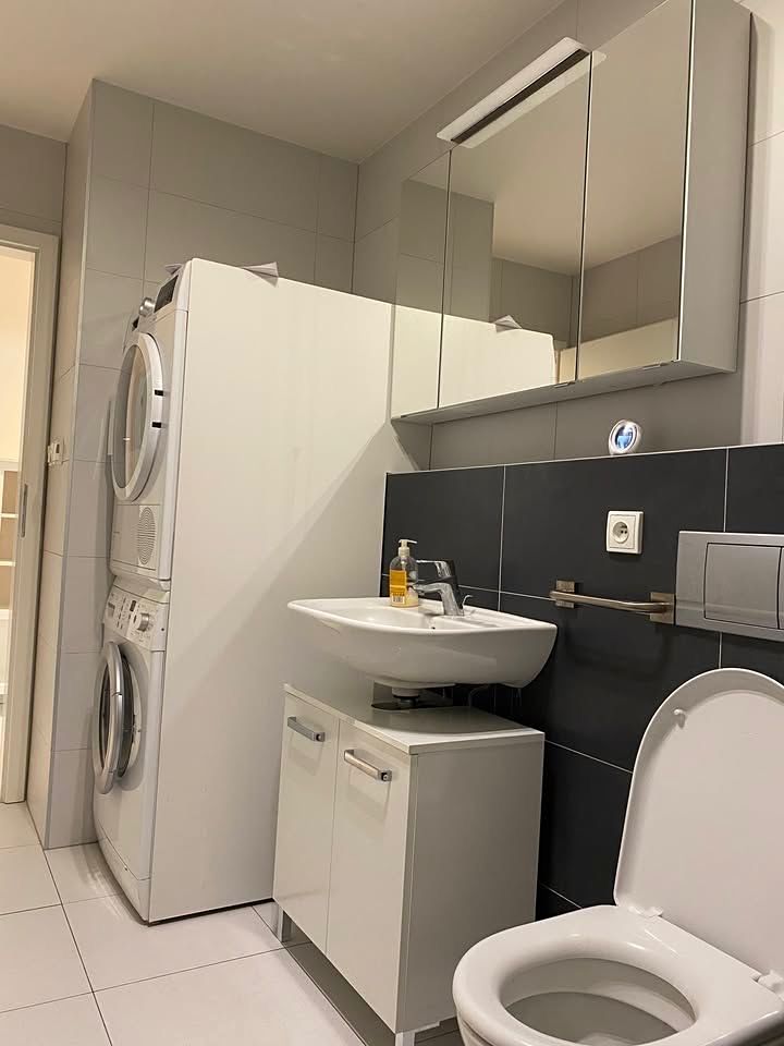 Pronájem bytu 3+kk 72 m² – fotografie 3