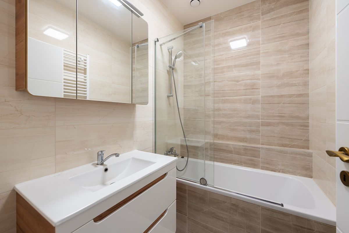 Pronájem bytu 4+kk 85 m² – fotografie 5