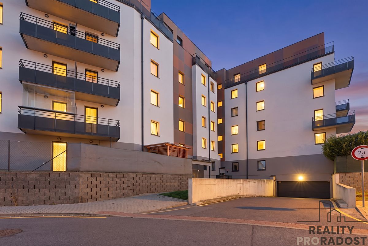 Pronájem bytu 1+kk 39 m²