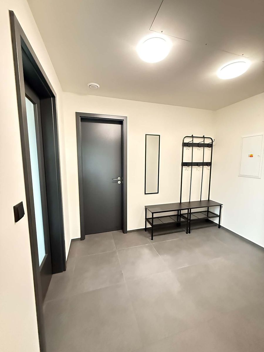 Pronájem bytu 2+kk 56 m² – fotografie 3