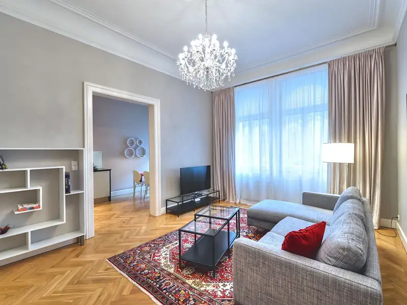 Pronájem bytu 2+1 72 m², Praha – náhled fotky 1
