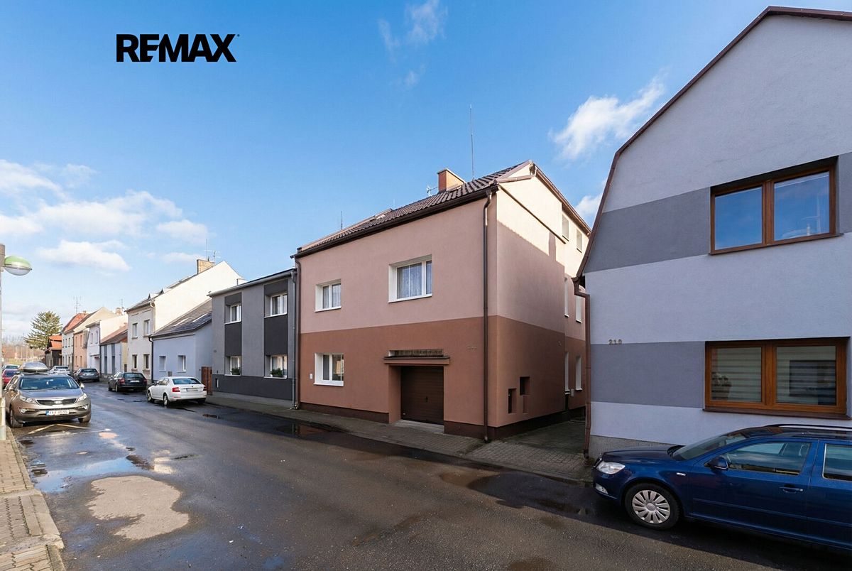 Prodej rodinného domu 207 m², pozemek 354 m²