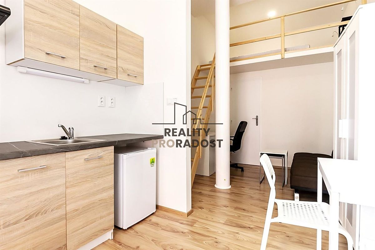Pronájem bytu 1+kk 21 m²