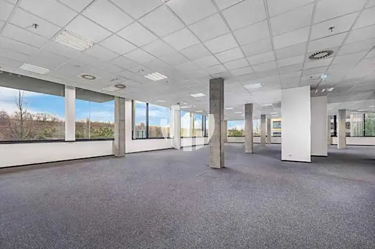 Pronájem kanceláře 440 m², Praha – náhled fotky 3