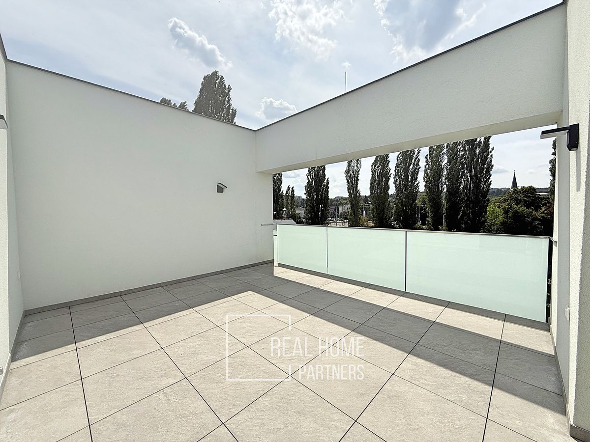 Pronájem bytu 3+kk 67 m² – fotografie 3