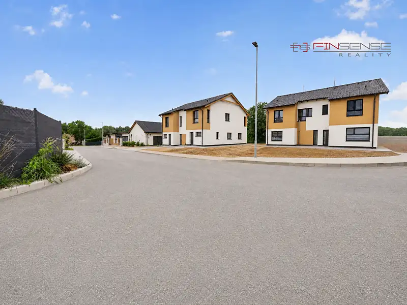 Prodej rodinného domu 114 m², pozemek 348 m², Stochov – náhled fotky 2