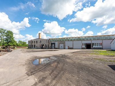 Prodej komerčního pozemku 1000 m²
