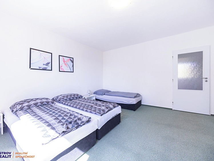 Prodej komerčního prostoru, 450 m² (11 z 35)