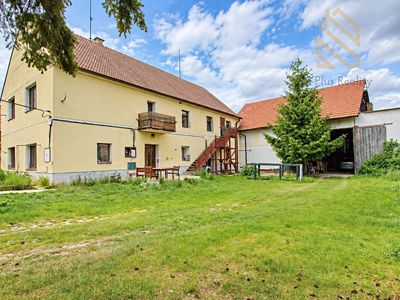 Prodej rodinného domu 220 m², pozemek 2192 m²