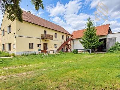 Prodej  rodinného domu 220 m², pozemek 2 192 m²