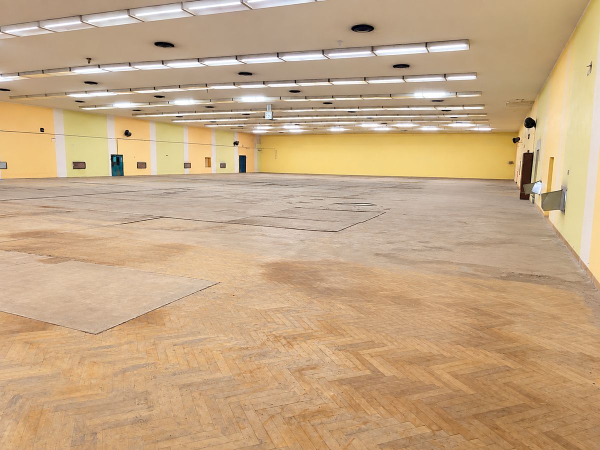 Pronájem skladového prostoru 1391 m²