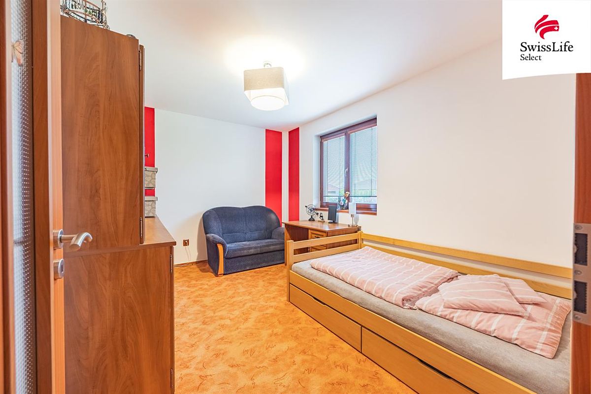 Prodej rodinného domu 120 m², pozemek 828 m² – fotografie 5