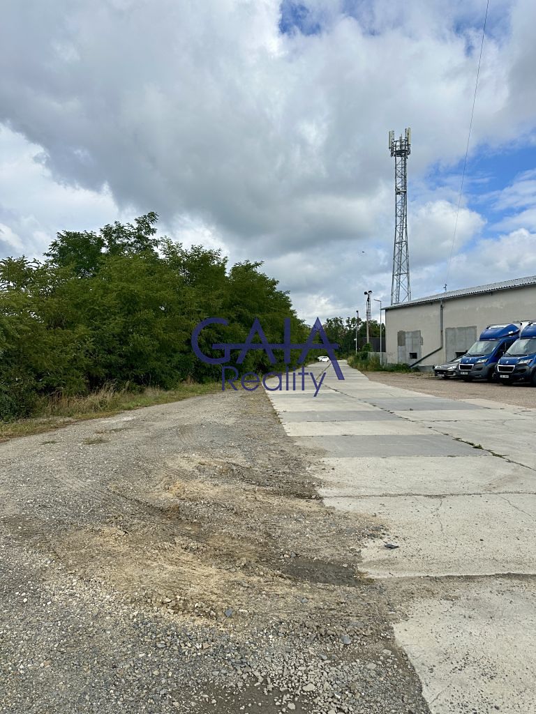 Pronájem komerčního pozemku 600 m² – fotografie 5