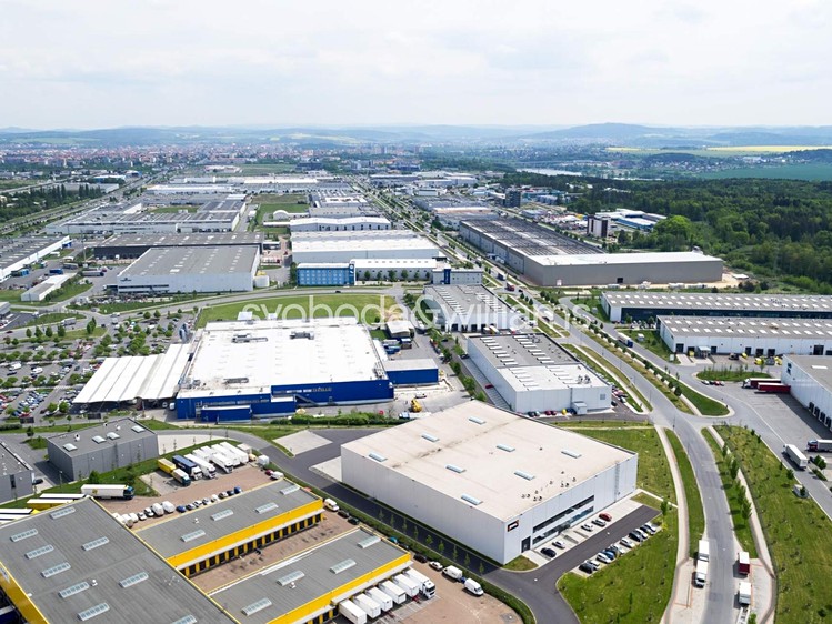 Pronájem komerčního prostoru, 5 119 m² (9 z 25)