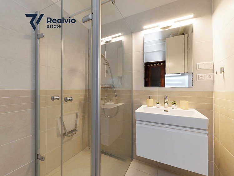 Prodej domu, 306 m² (13 z 27)