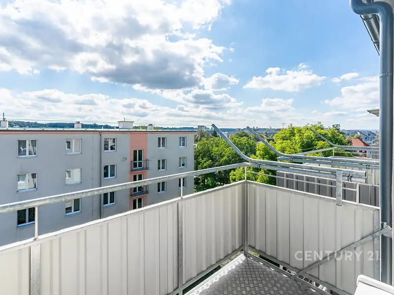 Pronájem bytu 2+kk 55 m², Praha – náhled fotky 1
