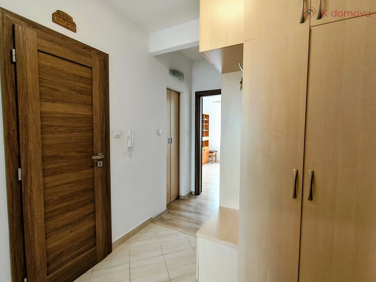 Pronájem bytu 2+1 54 m² – fotografie 3