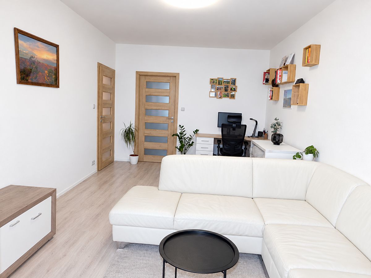 Pronájem bytu 2+kk 60 m² – fotografie 2