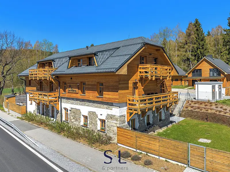 Prodej bytu 2+kk 62 m², Horní Planá – náhled fotky 1