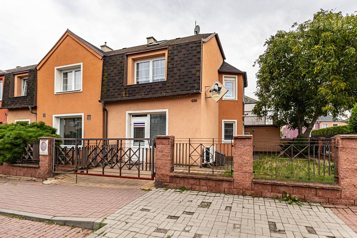 Prodej rodinného domu 285 m², pozemek 307 m²