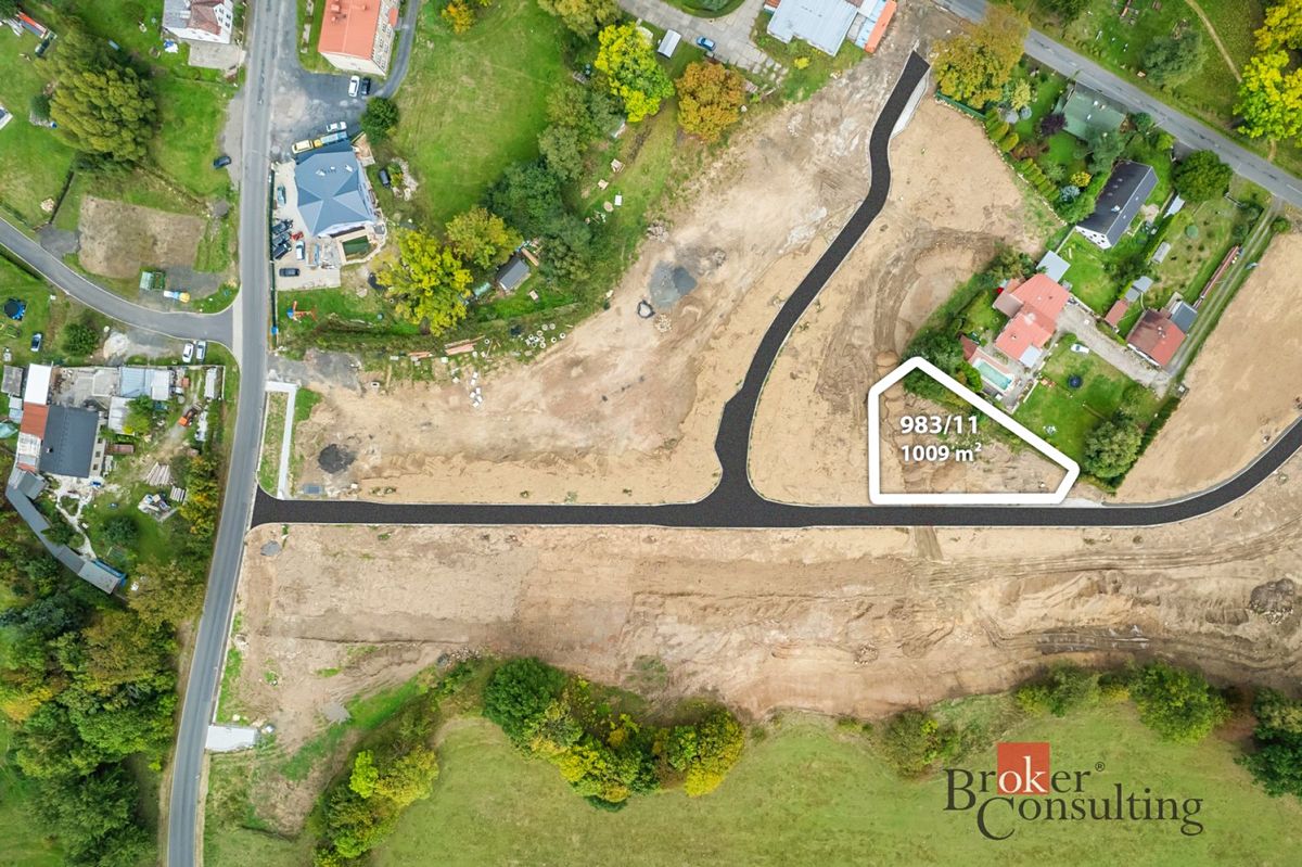 Prodej stavebního pozemku 1009 m² – fotografie 3
