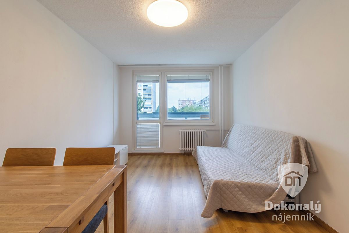 Pronájem bytu 2+kk 50 m² – fotografie 4