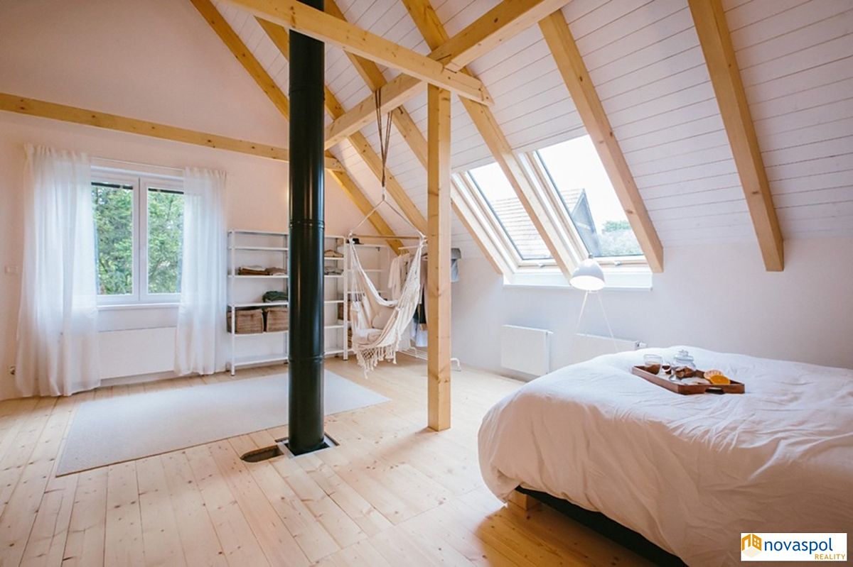 Pronájem rodinného domu 128 m², pozemek 1075 m²