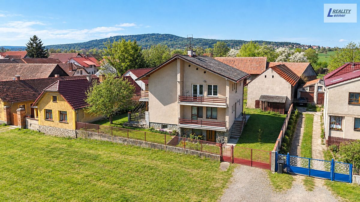 Prodej rodinného domu 300 m², pozemek 2907 m² – fotografie 4