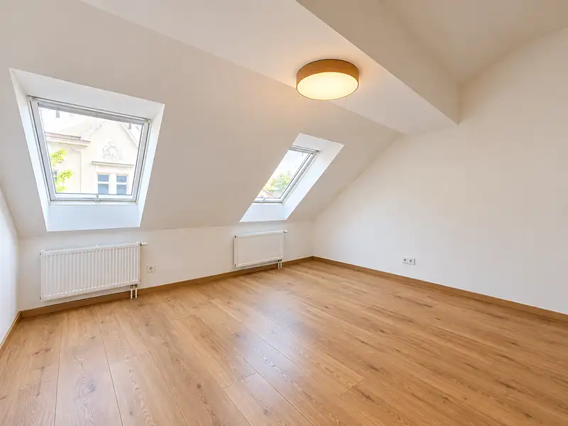 Prodej bytu 4+kk 85 m², Praha – náhled fotky 3