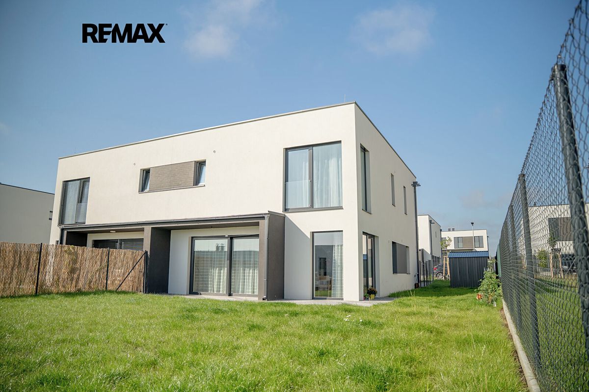 Pronájem rodinného domu 161 m², pozemek 403 m²