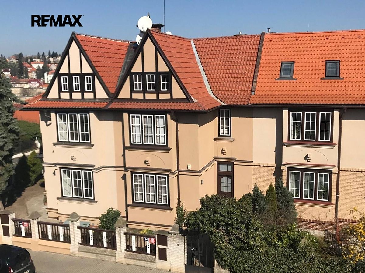 Pronájem rodinného domu 200 m², pozemek 219 m² – fotografie 5
