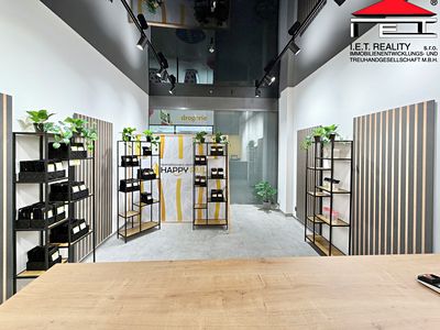 Pronájem obchodního prostoru 32 m²