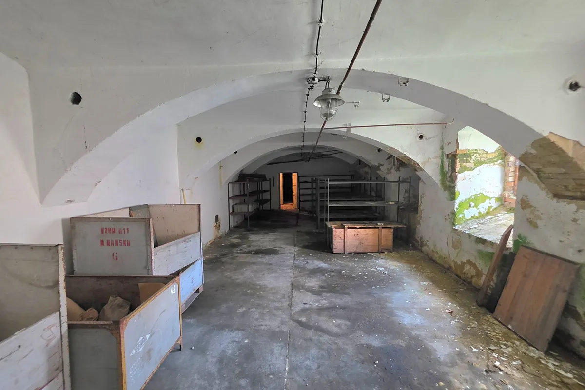 Pronájem výrobní haly, prostoru 3768 m² — fotografie 16