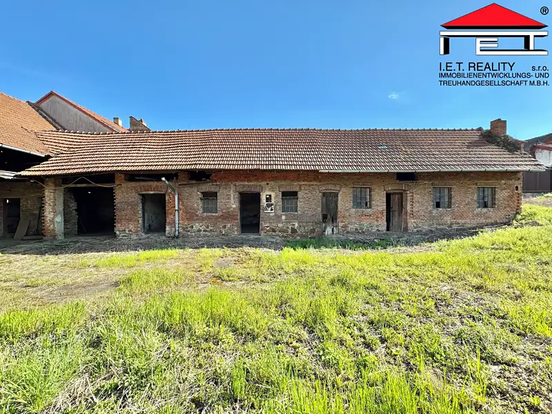 Prodej rodinného domu 300 m², pozemek 1377 m², Skalka – náhled fotky 3