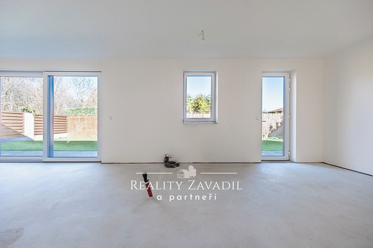 Prodej rodinného domu 102 m², pozemek 289 m² – fotografie 3