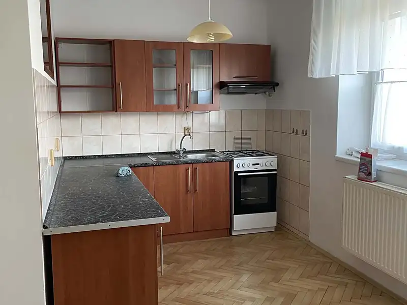 Pronájem rodinného domu 100 m², pozemek 1000 m², Medlovice – náhled fotky 2