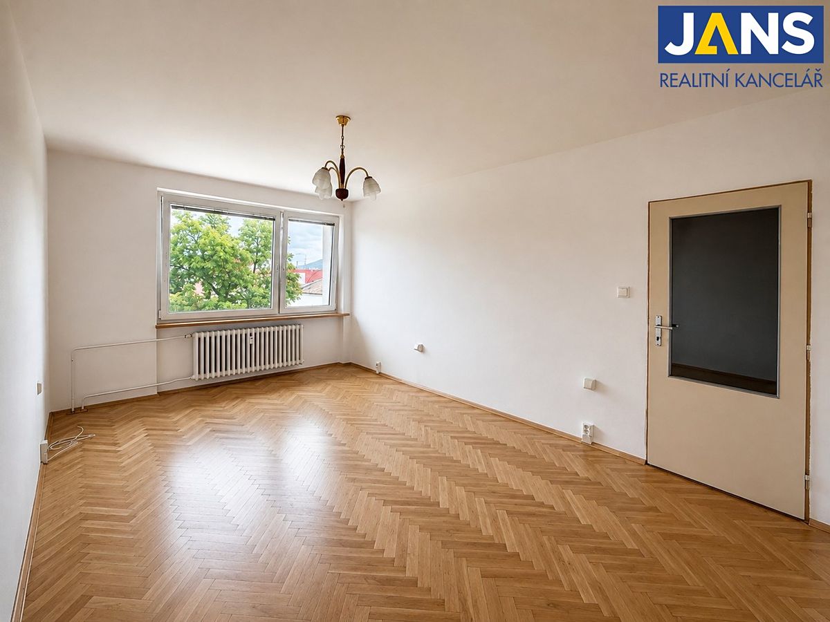 Pronájem bytu 2+1 50 m² – fotografie 2