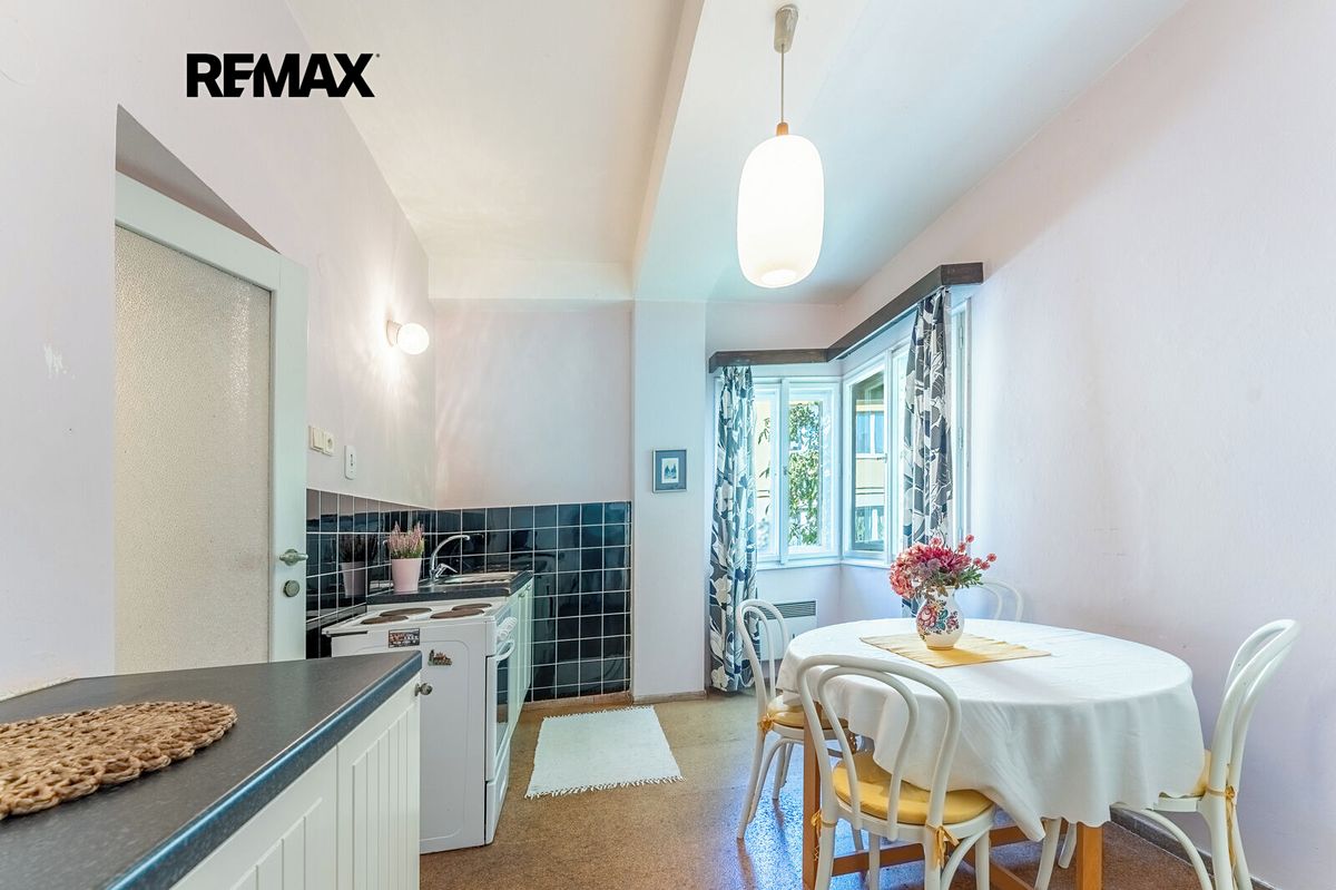 Prodej rodinného domu 210 m², pozemek 385 m² – fotografie 4