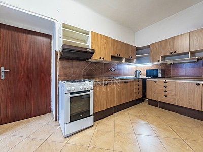 Prodej domu, 140 m² (2 z 21)