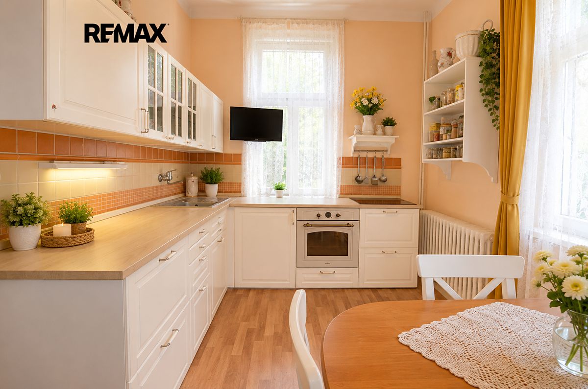 Prodej vily 160 m², pozemek 429 m² – fotografie 2