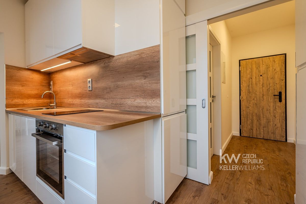 Pronájem bytu 1+1 34 m² – fotografie 5