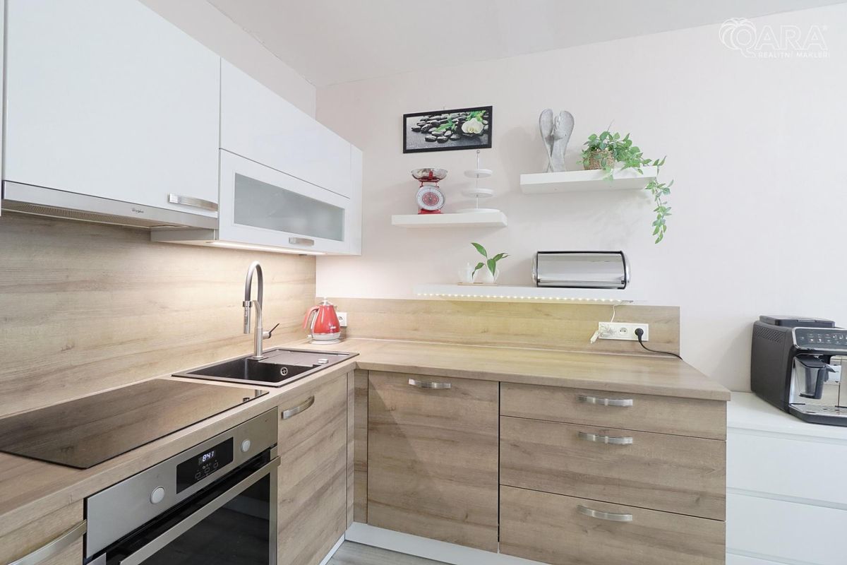 Prodej bytu 2+kk 43 m² – fotografie 3