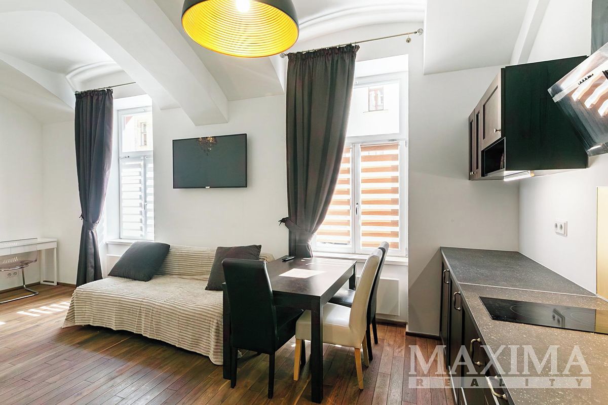 Pronájem bytu 1+kk 37 m² – fotografie 3